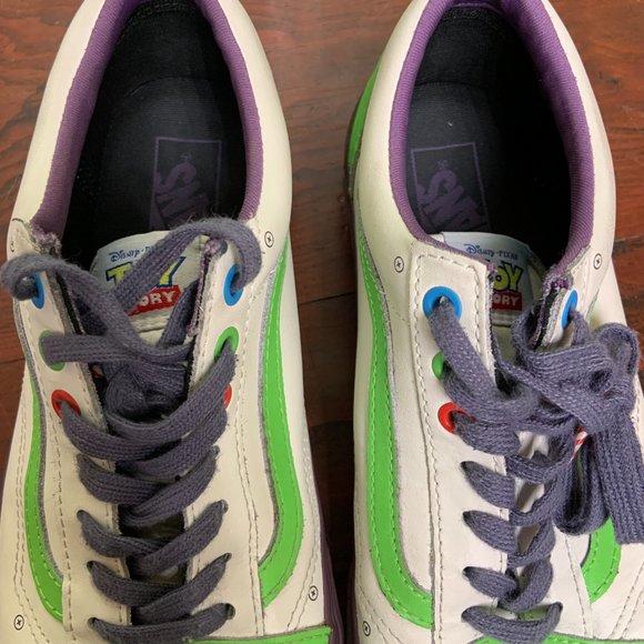 Vans Old Skool x Disney Pixar Toy Story Buzz Lightyear Low Top Men 9 Women 10.5 - Picture 8 of 9